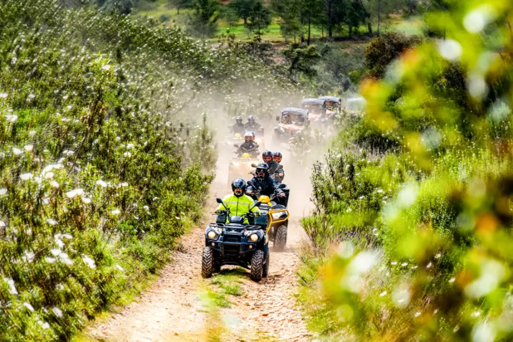 Group of quad bikes leaving the Albufeira base for the countryside